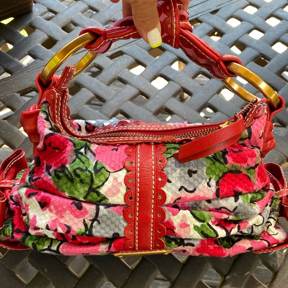 Isabella Fiore Handbags - Isabella Fiore floral shoulder bag nwot